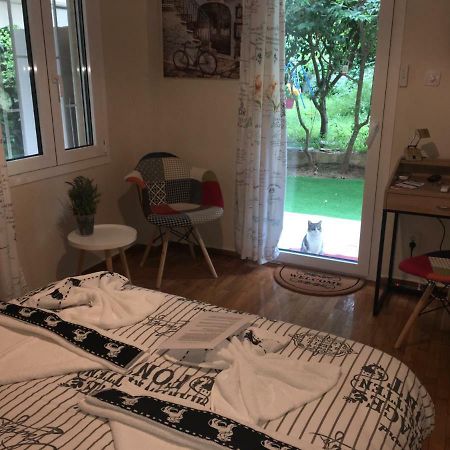 La Vie En Rose Studio,close to beach, Paleo Faliro Atene Esterno foto