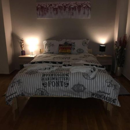 La Vie En Rose Studio,close to beach, Paleo Faliro Atene Esterno foto