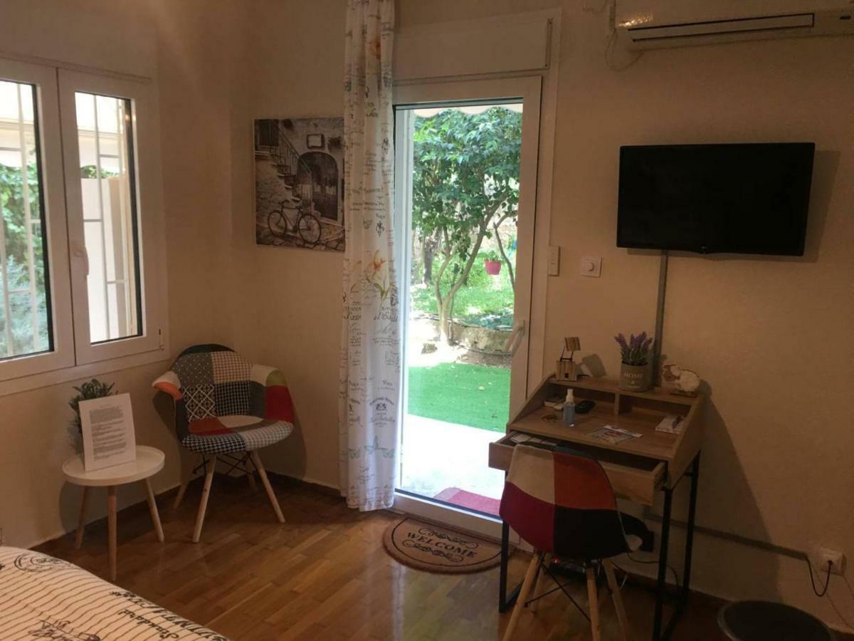 La Vie En Rose Studio,close to beach, Paleo Faliro Atene Esterno foto