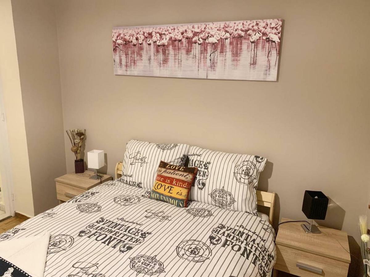 La Vie En Rose Studio,close to beach, Paleo Faliro Atene Esterno foto
